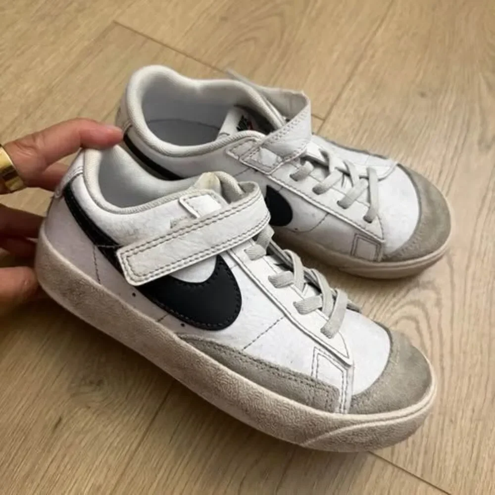 Nike Blazer Low '77 Kids' Shoes size 1Y youth